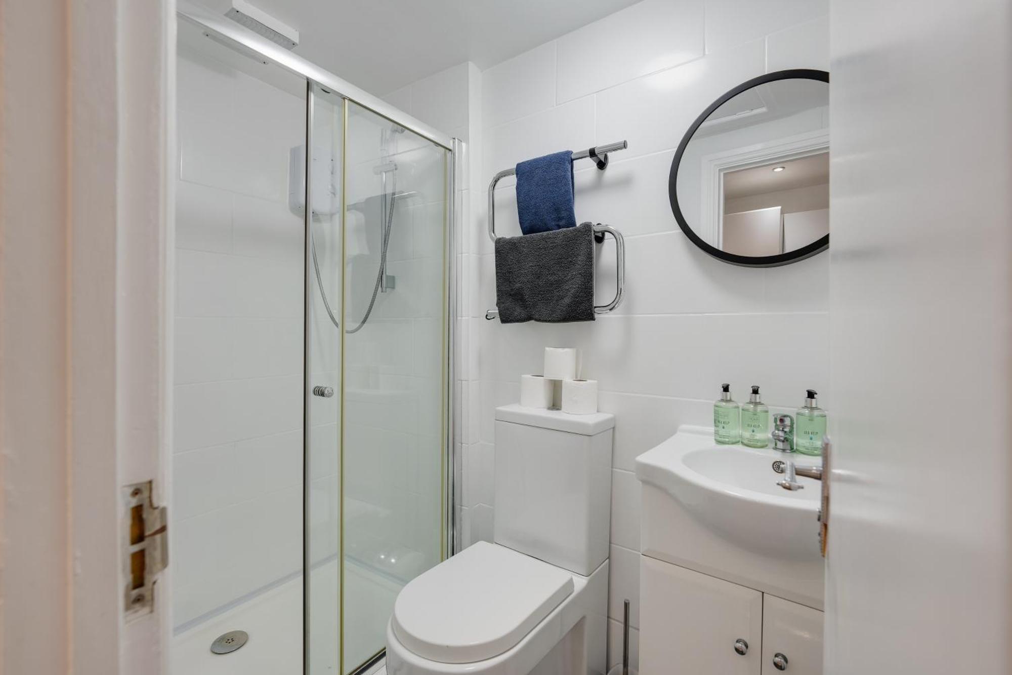 2 Bedroom Aprtmnt For Upto 6 Nr Centre, Uni &Parks Cardiff Luaran gambar